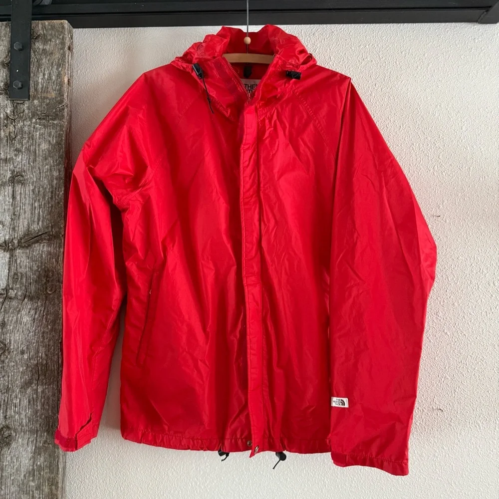 Vintage North Face  Red Hooded Rain Jacket Large - Picture 15 of 17
